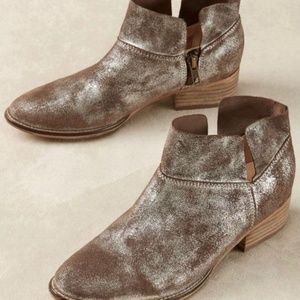 Seychelles Snare Booties